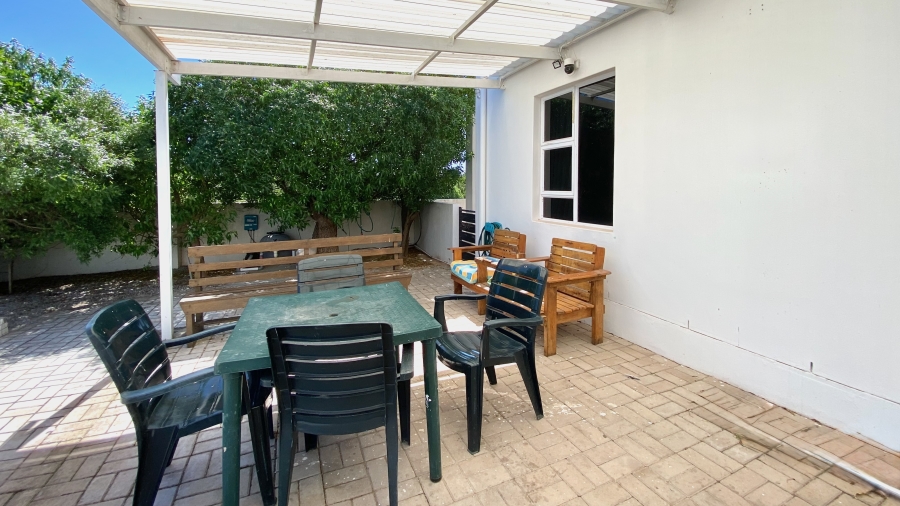 3 Bedroom Property for Sale in Golden Mile Western Cape